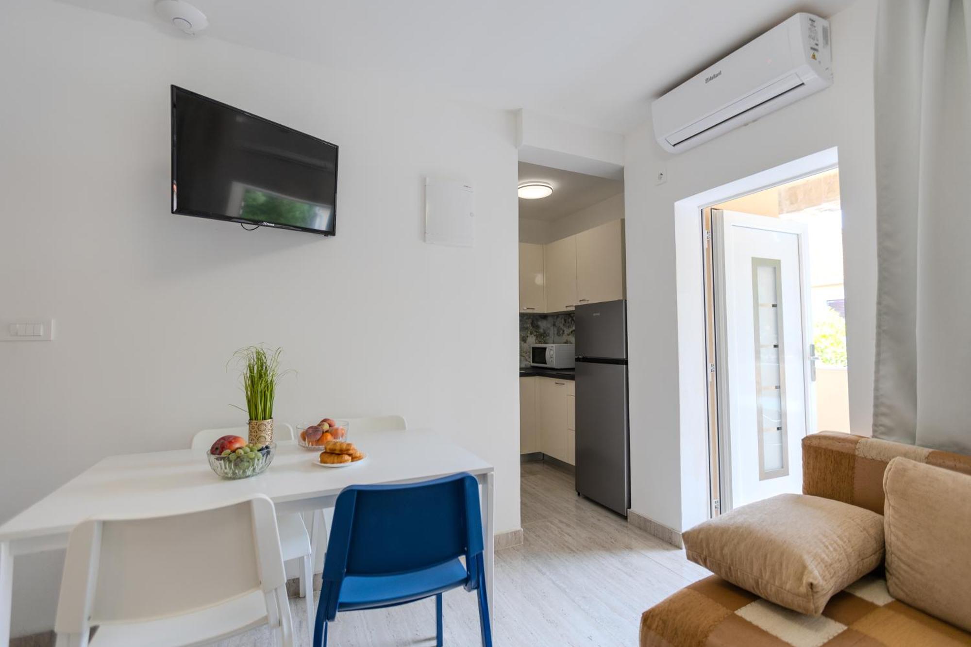Apartments Lorena 普利拉卡 外观 照片