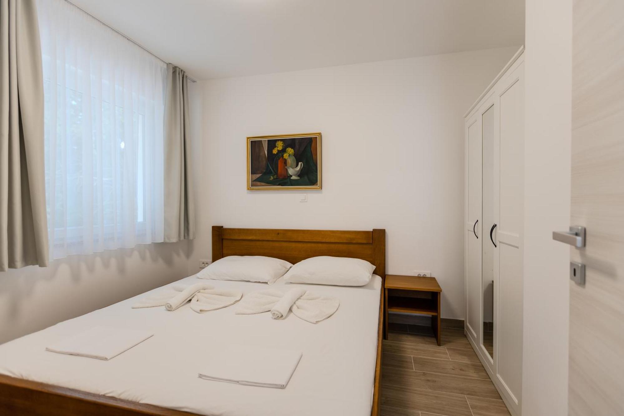 Apartments Lorena 普利拉卡 外观 照片